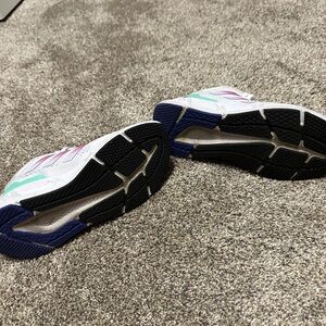 Adidas Bounce Trainers